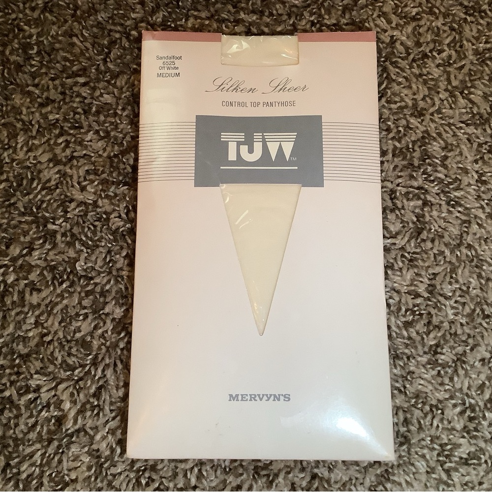 Mervyn's TJW control top pantyhose, color off white, size: M